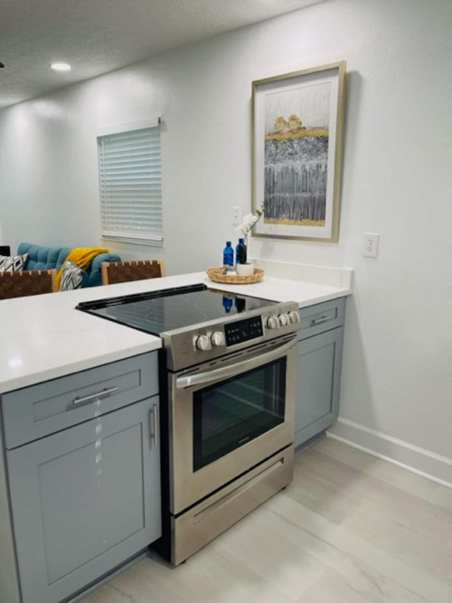 Walk Everywhere! 1-Bedroom Gem In Downtown Hub New Port Richey Luaran gambar